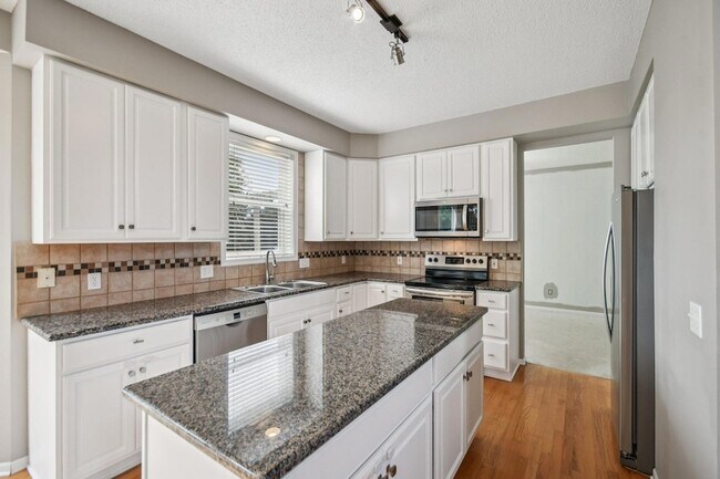 Foto del edificio - 18245 46th Ave N
