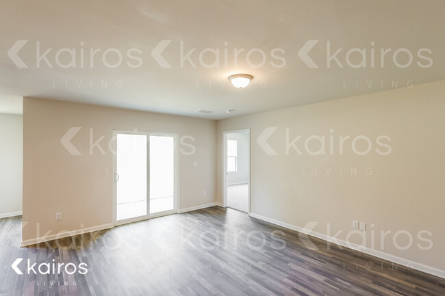 Foto del edificio - 171 Cora Rd.