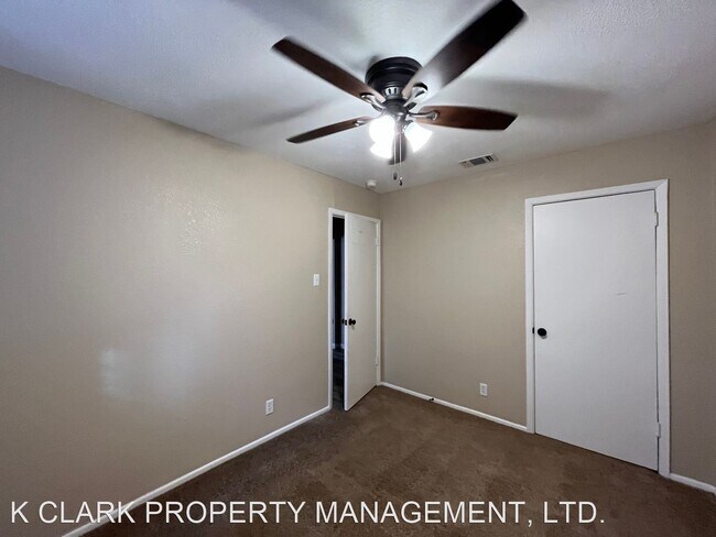 Building Photo - 4 br, 2 bath House - 6522 RIDGE WILLOW DR