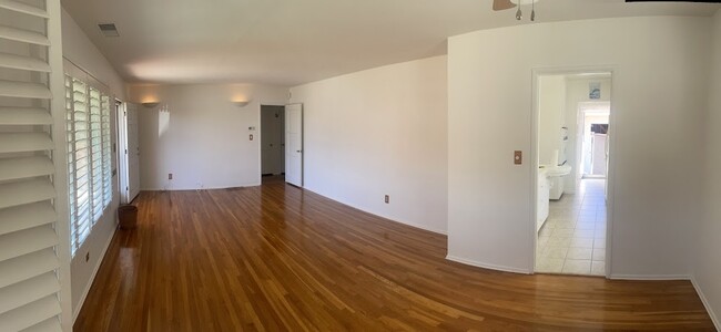 Livingroom - 4345 E Overlook Dr