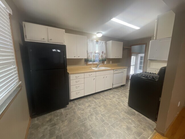 Foto del edificio - 2401 Brockman St