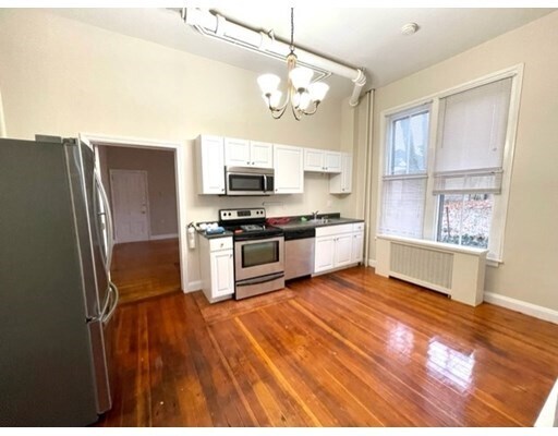Primary Photo - 7 Fairfax Rd