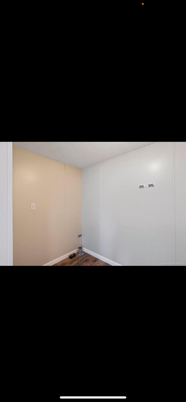 Foto del edificio - 805 W Verdine St