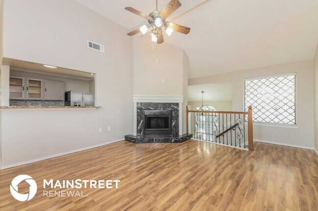 Building Photo - 6228 Los Altos Dr