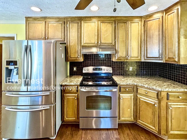Building Photo - 1371 Pinyon Pl