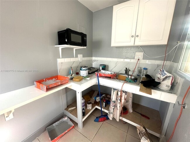 Foto del edificio - 4361 SW 3rd St