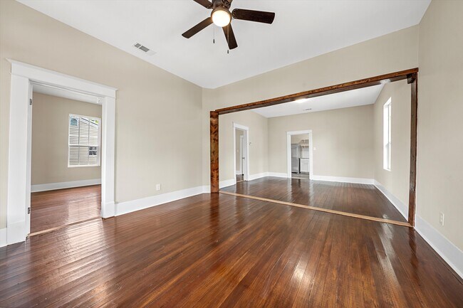 Building Photo - 1704 N 13th St