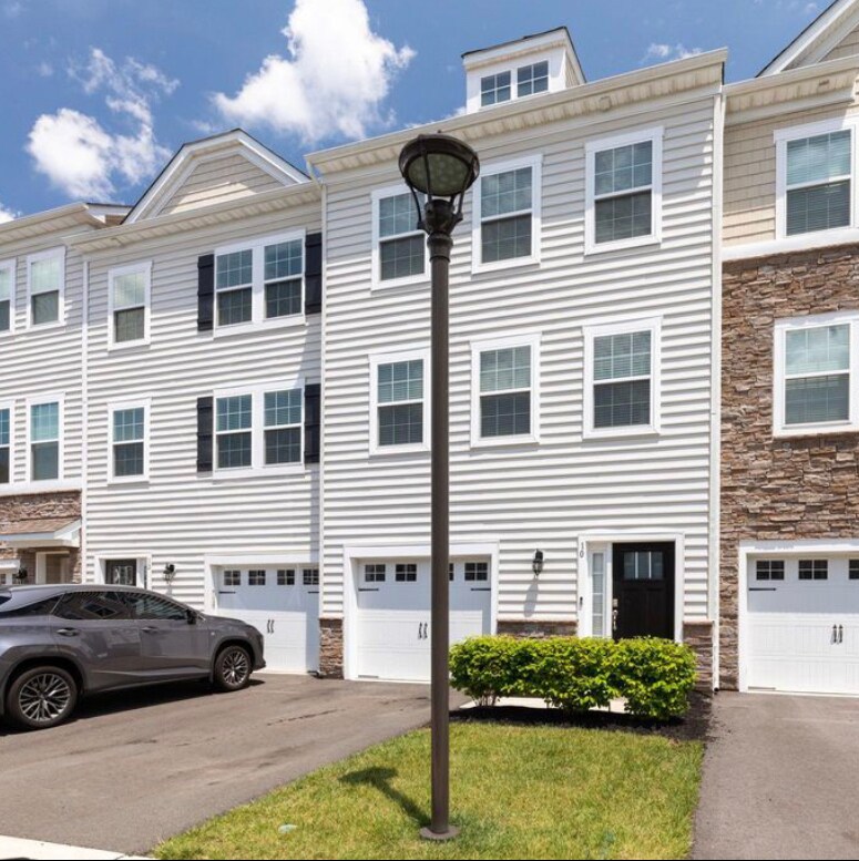 10 Ravenna Ln, Mount Laurel Township, NJ 08054 Townhome Rentals in