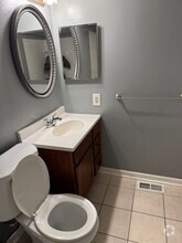 Building Photo - 10433 Briarbend Dr