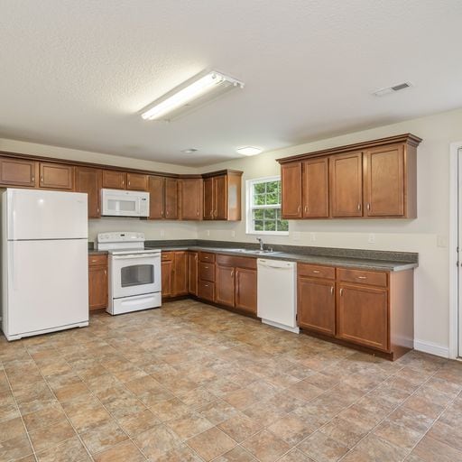 Foto del edificio - 1022 Lennox Cir