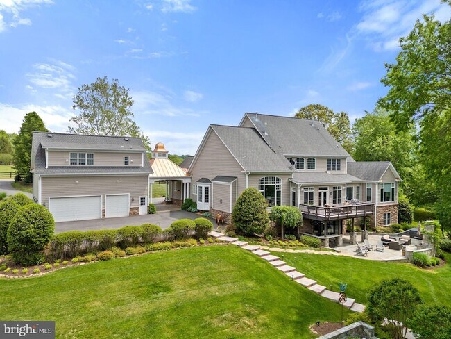 Building Photo - 23533 Light Horse Ct