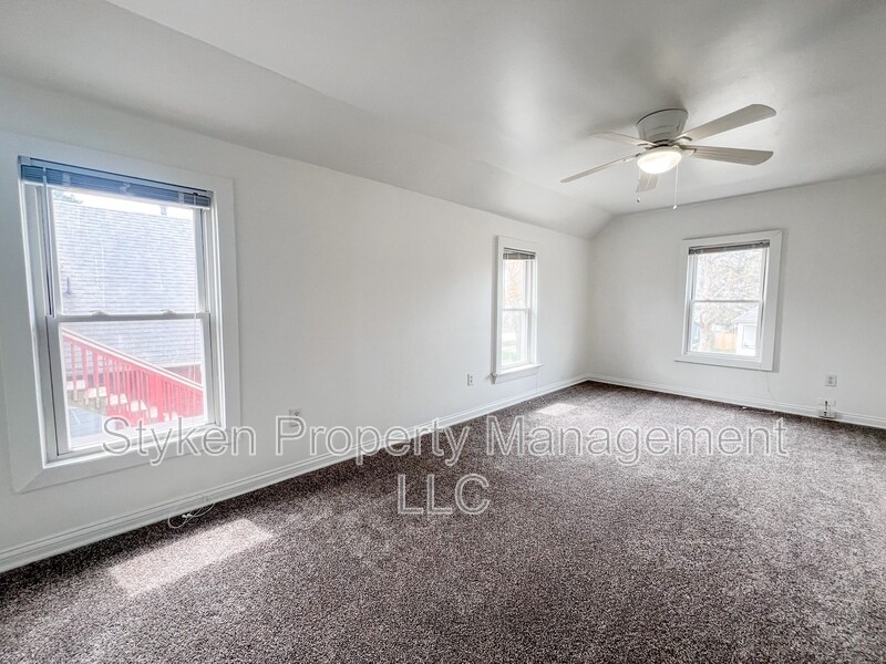 1180 S 5th Ave, Kankakee, IL 60901 Condo for Rent in Kankakee, IL