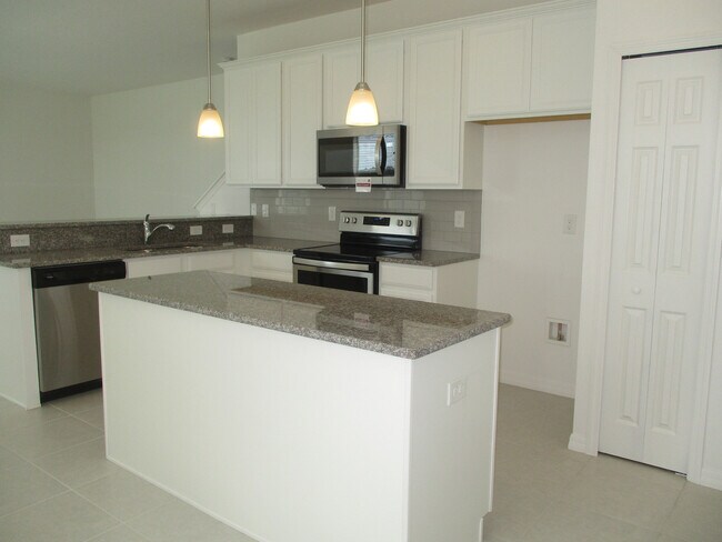 Foto del edificio - 3/2.5 Town Home in Sawgrass Landings In Or...