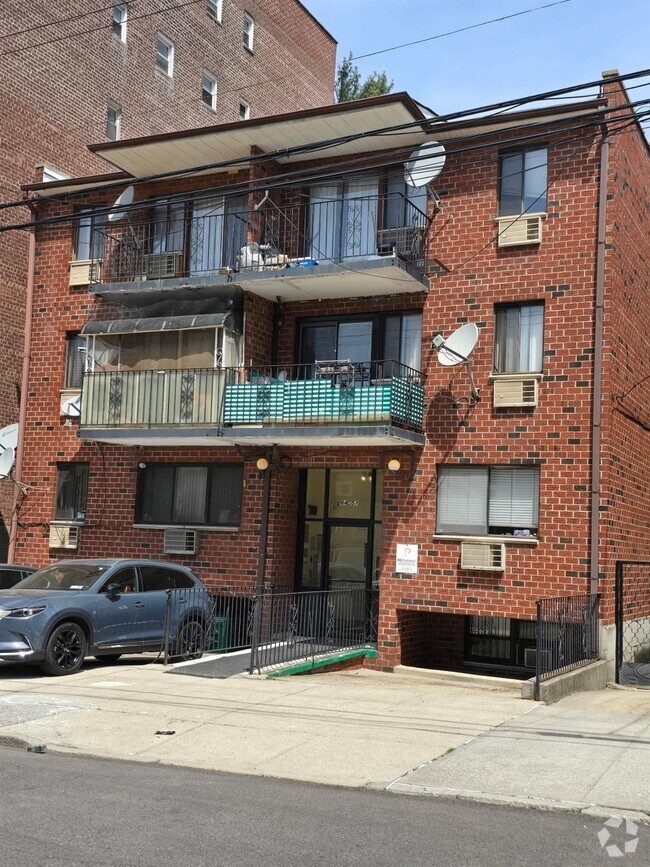 Building Photo - 64-57 Wetherole St