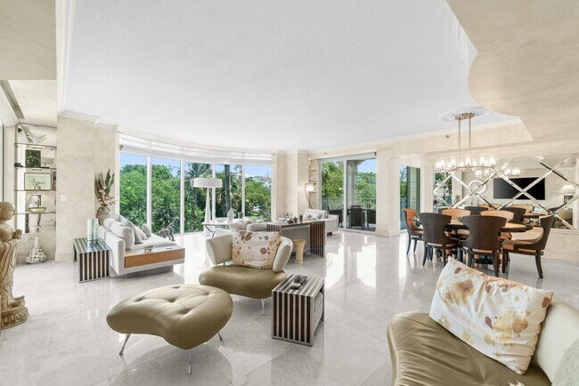 Foto del edificio - 3740 S Ocean Blvd