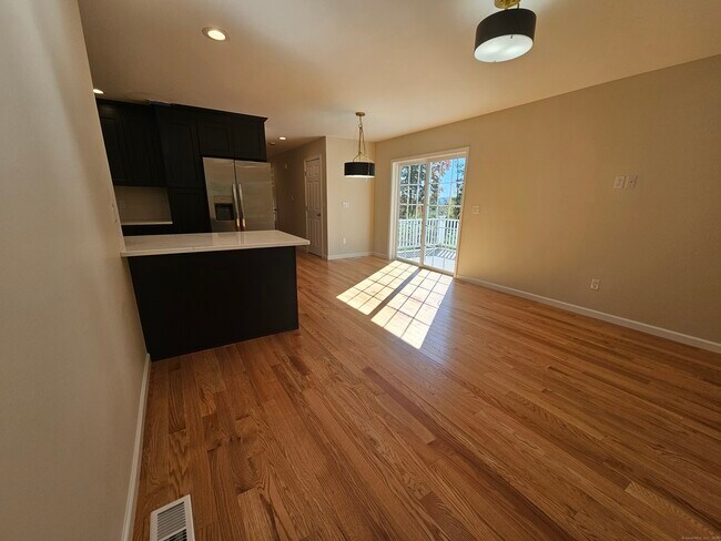 Foto del edificio - 141 Country Squire Dr