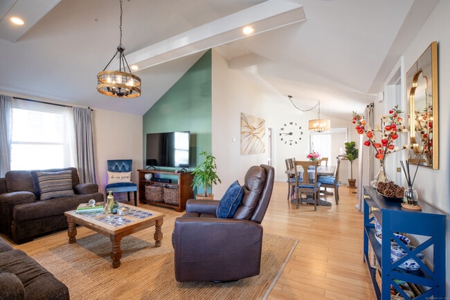 Foto del edificio - 29 Quintard Terrace