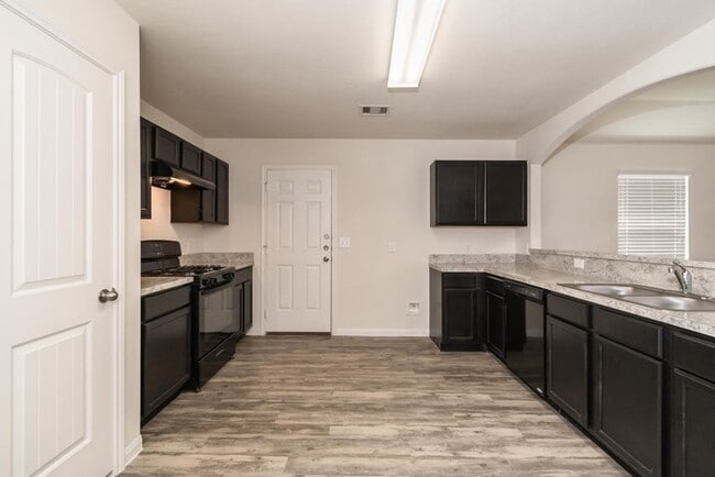Building Photo - 4310 Almeda Meadows Dr