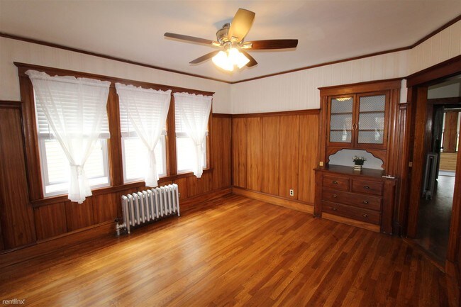 Building Photo - 1 br, 1 bath  - 17 Chauncey St