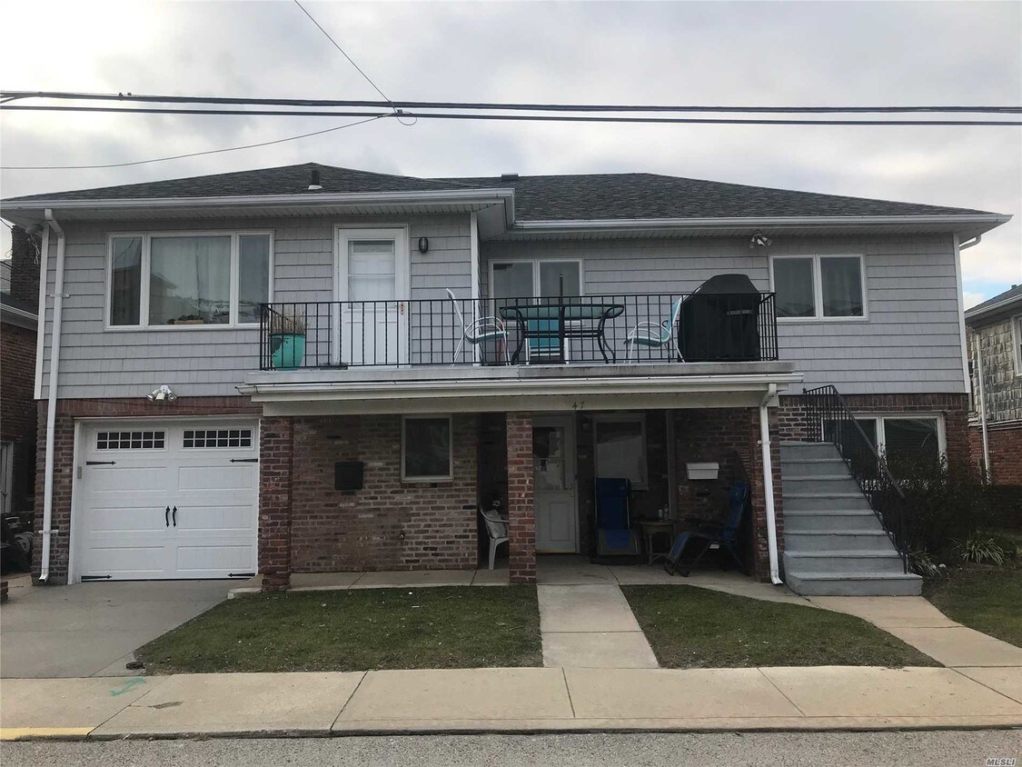 Primary Photo - 47 Trenton Ave
