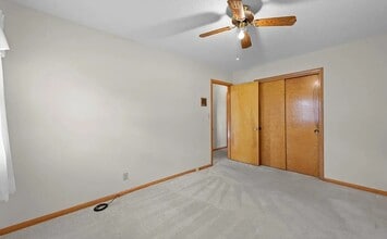 Building Photo - 813 NE 86th St