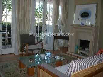 Foto principal - 350 S Spalding Dr
