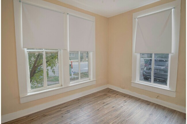 Foto del edificio - 111 S Olive St