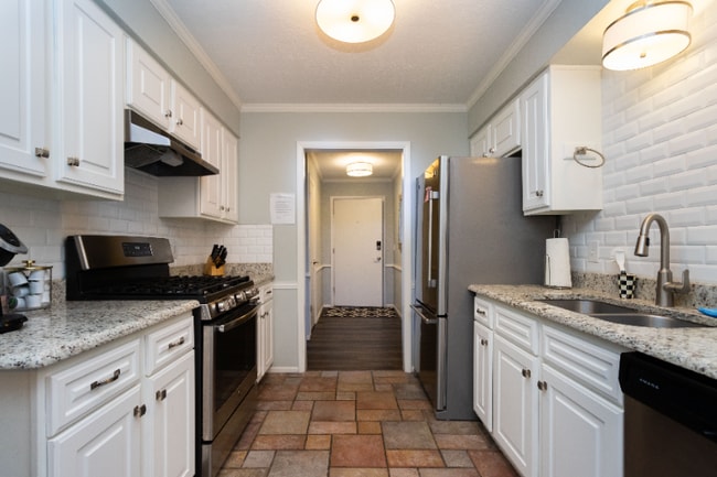 Building Photo - 3309 Ault Dr