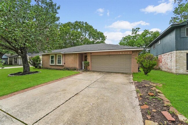 Foto del edificio - 16906 Rolling Acres Dr