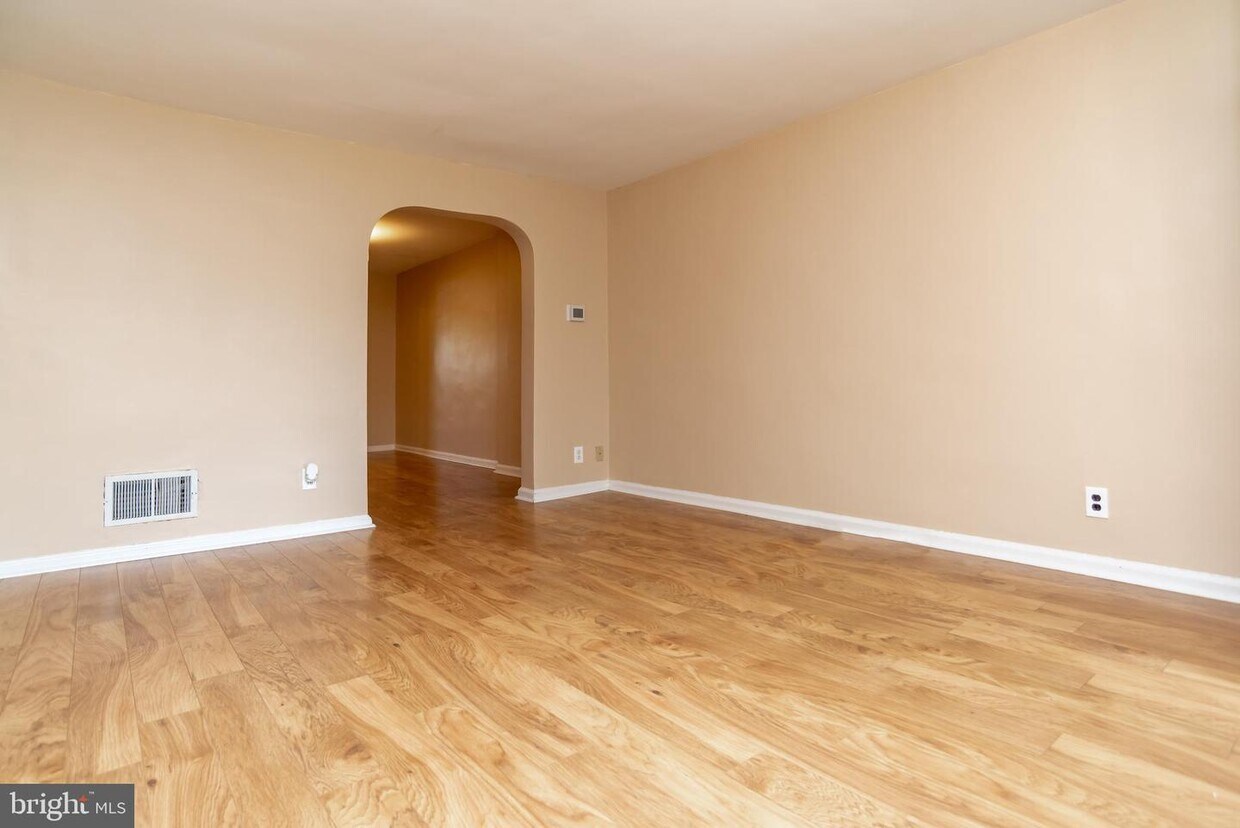 Primary Photo - 797 3rd Ave