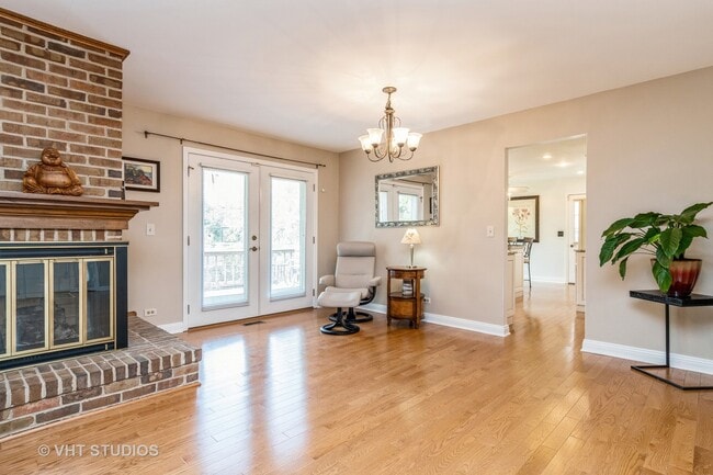 Building Photo - 417 River Bluff Cir