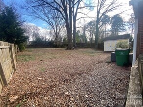 Building Photo - 414 Fannie Cir