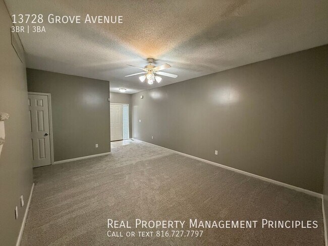 Foto del edificio - 13728 Grove Ave