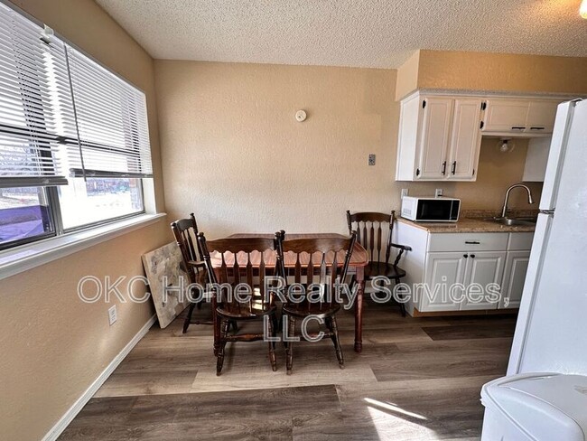 Photo - 109 SE 42nd St Apartment