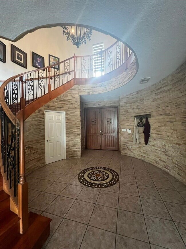 Foto del edificio - 6502 SW 162nd Ct
