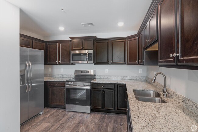 Foto del edificio - 1100 Commons Blvd