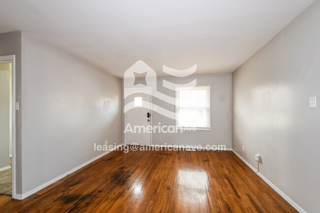 Foto del edificio - 263 Estridge Rd