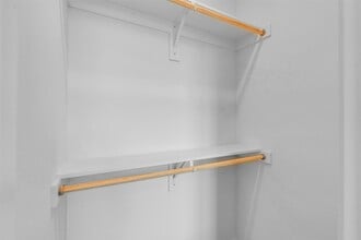 Building Photo - 1316A Goalie Dr