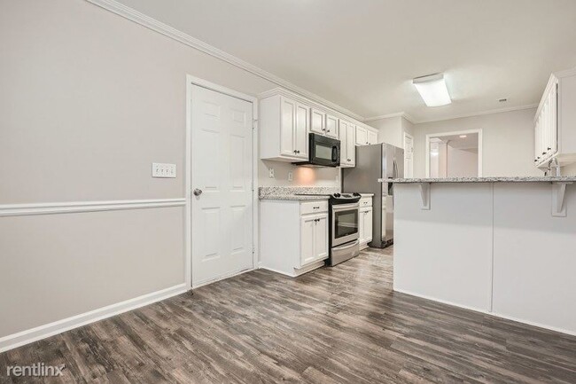 Foto del edificio - 3 br, 2 bath House - 108 Sagamore Lane UNIT