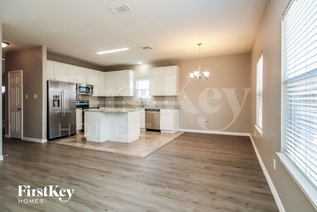 Foto del edificio - 10030 Date Meadow Ln