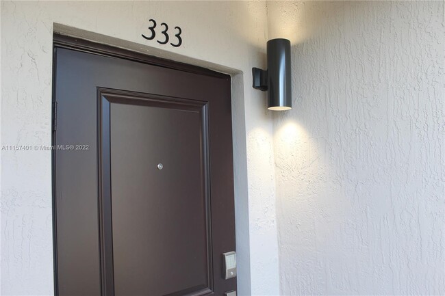Building Photo - 333 NE 208th Terrace