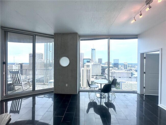 Foto del edificio - 400 W Peachtree St NW