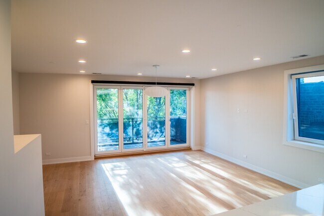 Foto del edificio - 4647 N Clark St