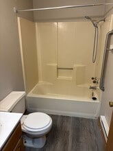 Building Photo - 408 3rd Ave SW