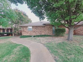 Building Photo - 1756 Arledge