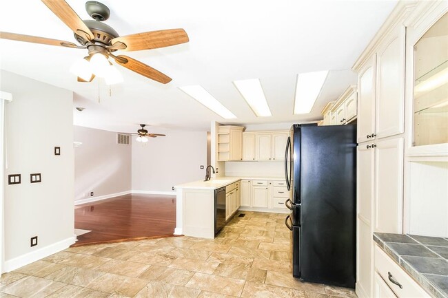 Foto del edificio - 2020 Sunflower St