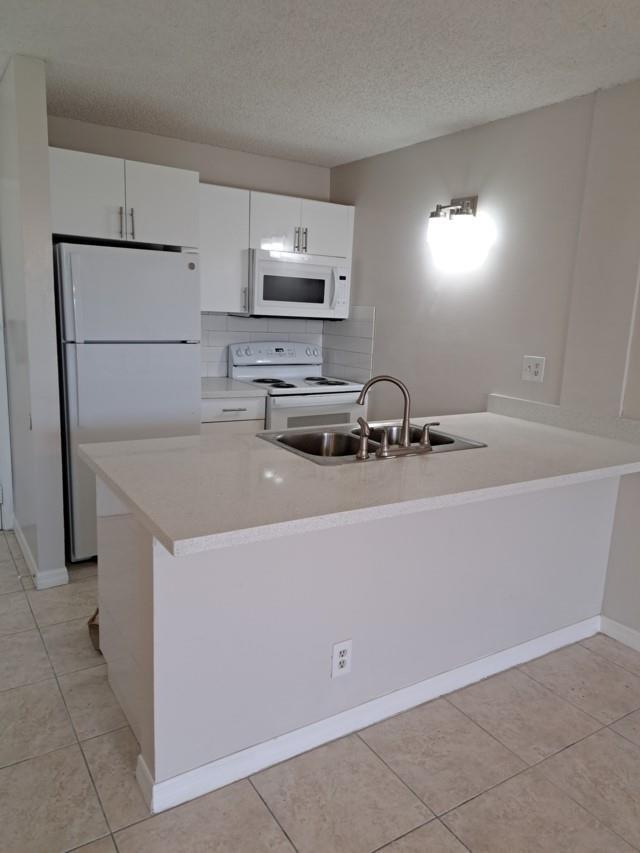 Foto del edificio - 2771 Riverside Dr