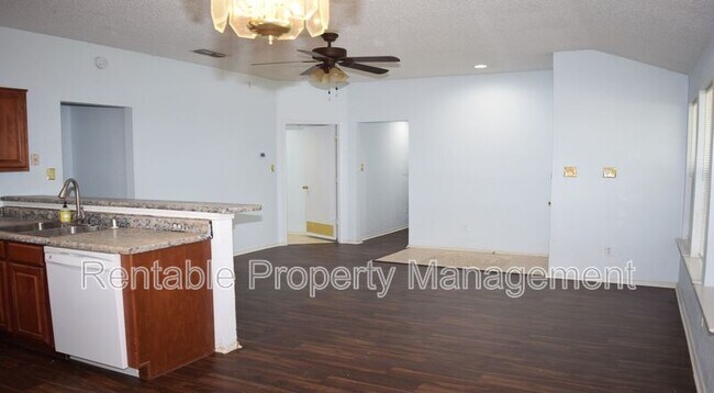 Foto del edificio - 2124 Rolling Creek Run
