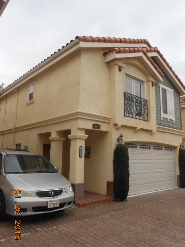 Building Photo - 13743 Cordary Ave