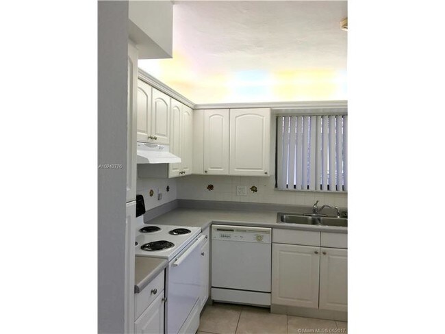 Building Photo - 16203 Saddle Club Rd